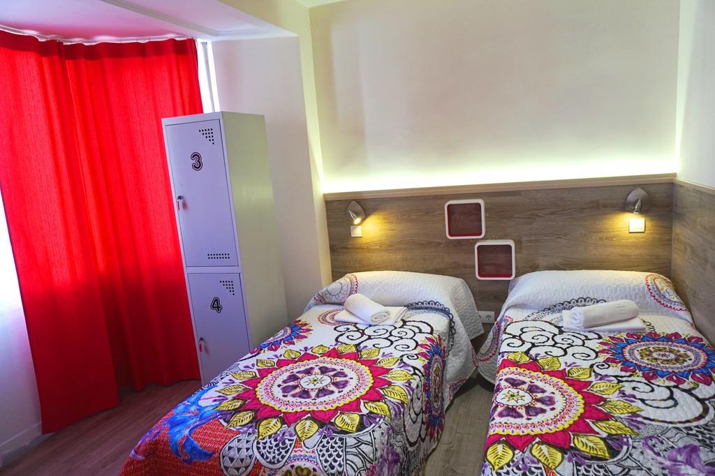 Muchomadrid Hostel Cameră foto